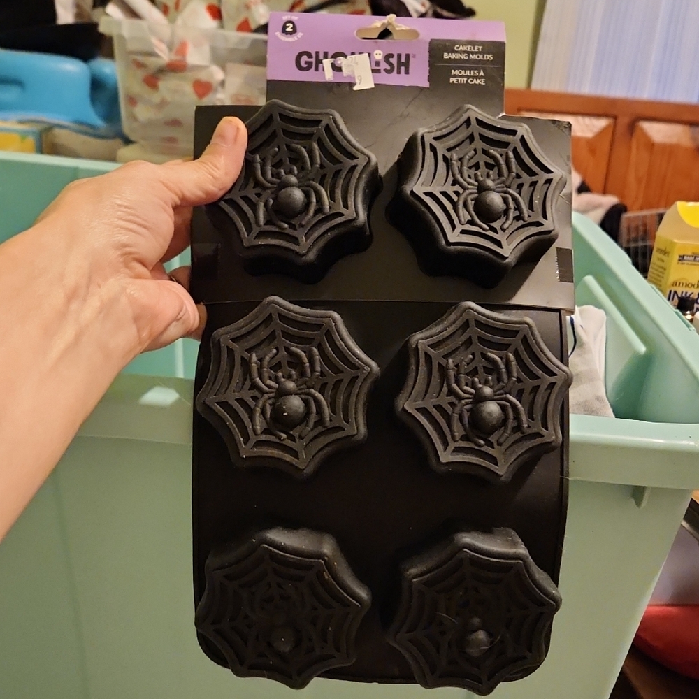 Marshalls Ghoulish Black Silicone Baking Molds